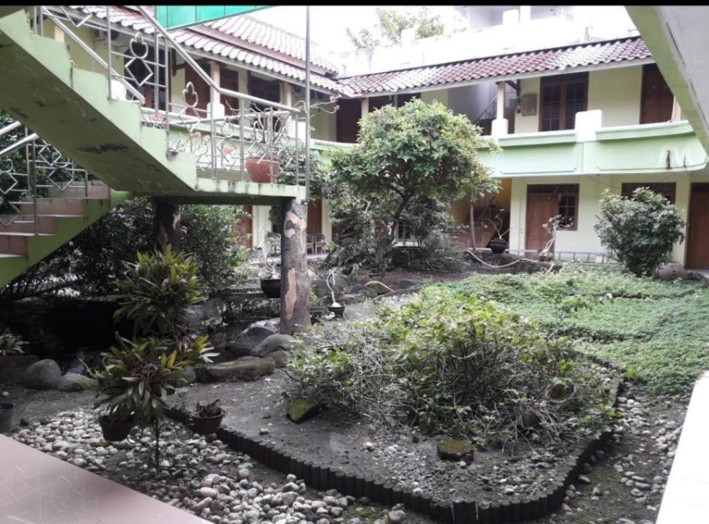 Hotel Puri Ageng 日惹 外观 照片